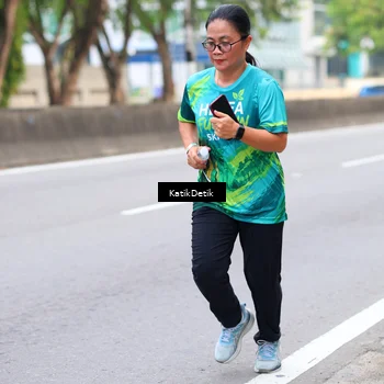 Runner Photo 8636385