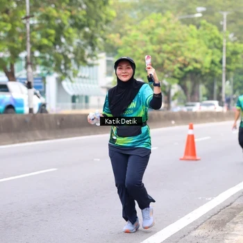 Runner Photo 8636409