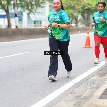 Runner Photo 8636431