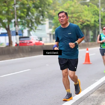 Runner Photo 8636444