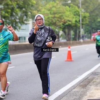 Runner Photo 8636486