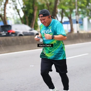 Runner Photo 8636534