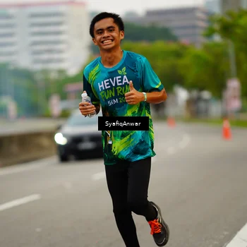 Runner Photo 8637001