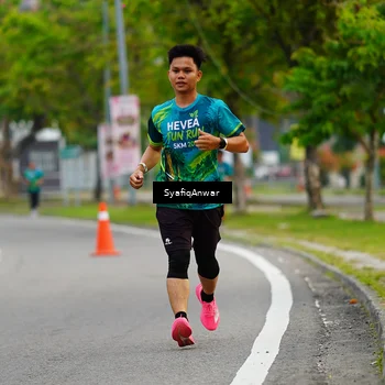 Runner Photo 8637003