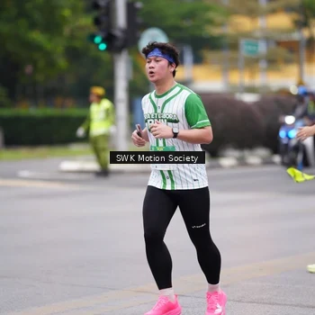 Runner Photo 8637060