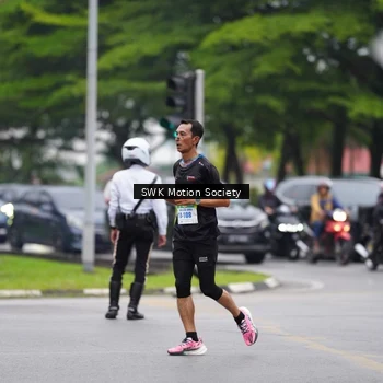 Runner Photo 8637332