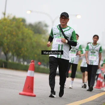 Runner Photo 8638307