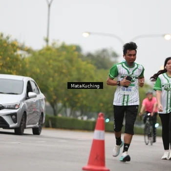 Runner Photo 8638369