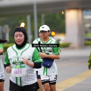 Runner Photo 8638418