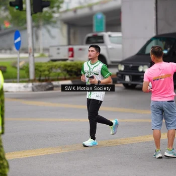 Runner Photo 8638471