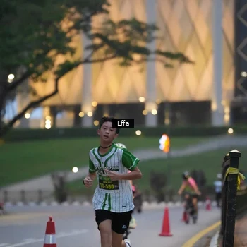 Runner Photo 8638948