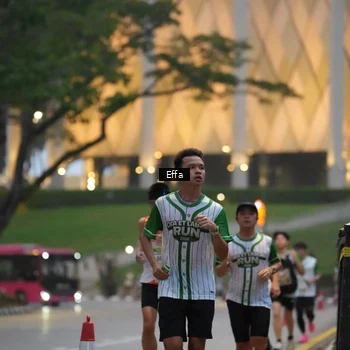 Runner Photo 8639020