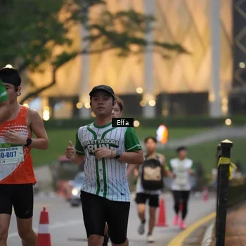 Runner Photo 8639021
