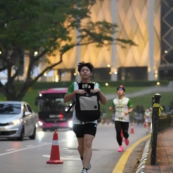 Runner Photo 8639043