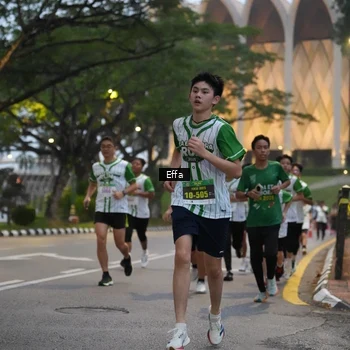 Runner Photo 8639288