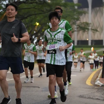 Runner Photo 8639418