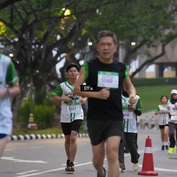 Runner Photo 8639493