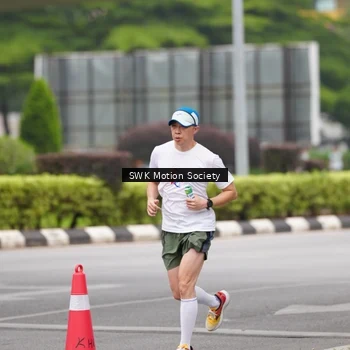 Runner Photo 8639551