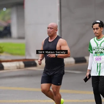 Runner Photo 8639623