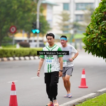 Runner Photo 8640012