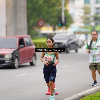 Runner Photo 8640073