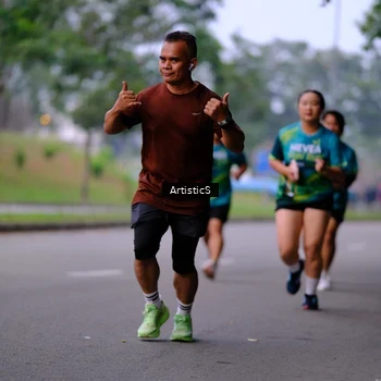 Runner Photo 8640111