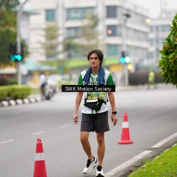 Runner Photo 8640112
