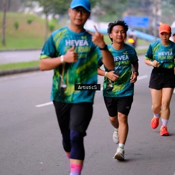 Runner Photo 8640234