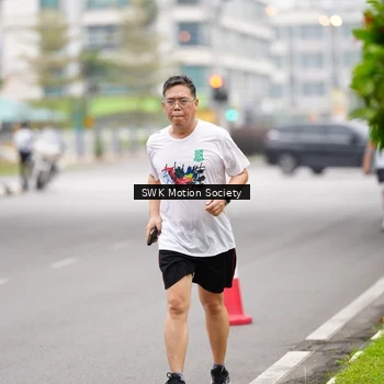 Runner Photo 8640243