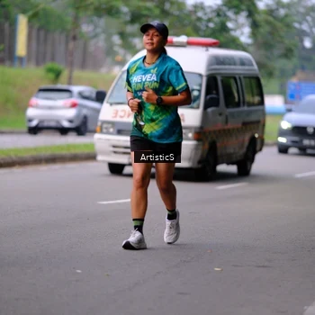 Runner Photo 8640249