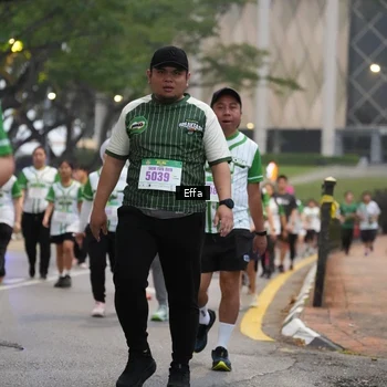 Runner Photo 8640255