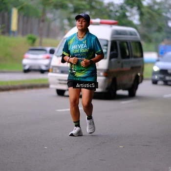 Runner Photo 8640259