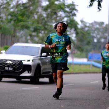 Runner Photo 8640271