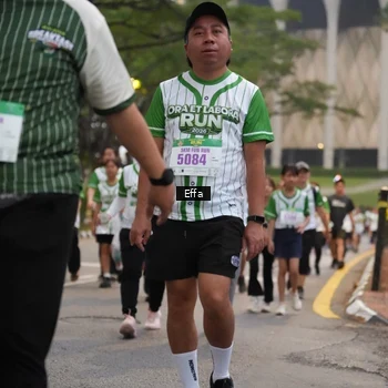 Runner Photo 8640329