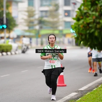 Runner Photo 8640359