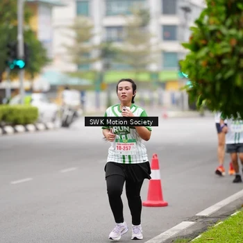 Runner Photo 8640365