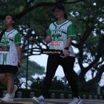 Runner Photo 8640369