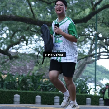 Runner Photo 8640407