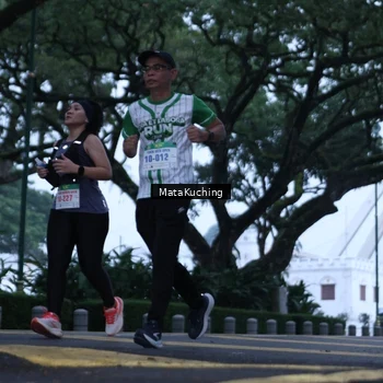Runner Photo 8640472