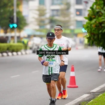 Runner Photo 8640486