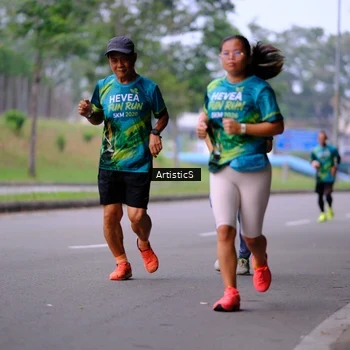 Runner Photo 8640568