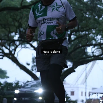 Runner Photo 8640665