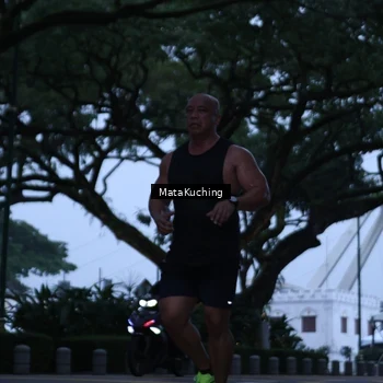 Runner Photo 8640682