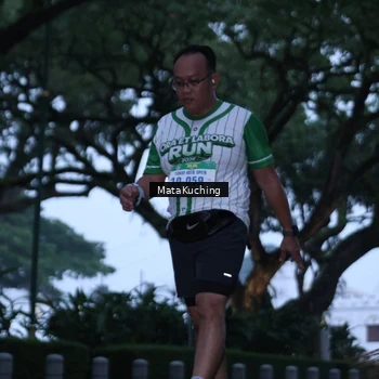 Runner Photo 8640689