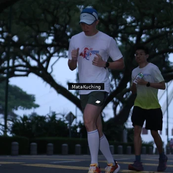 Runner Photo 8640697