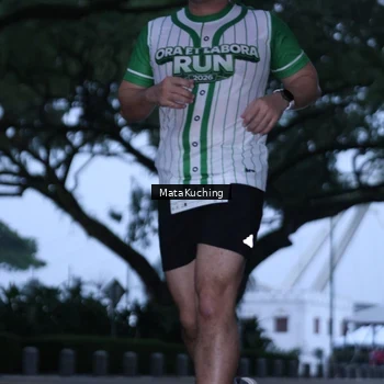 Runner Photo 8640705
