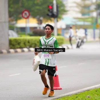 Runner Photo 8640710