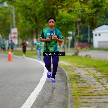 Runner Photo 8640856