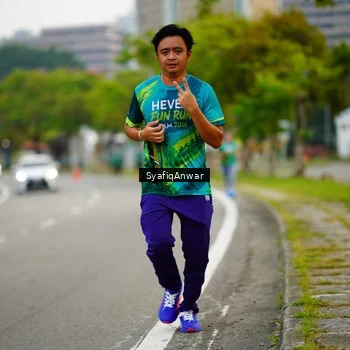 Runner Photo 8640871