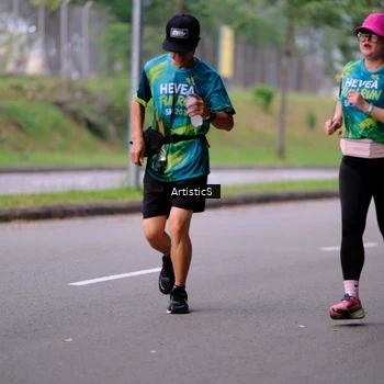 Runner Photo 8640875